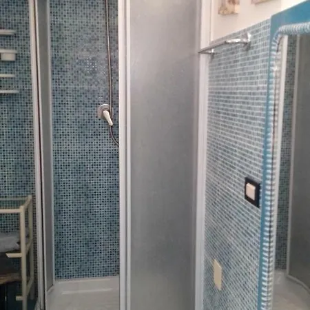 Pomelia By Lulu 몬델로